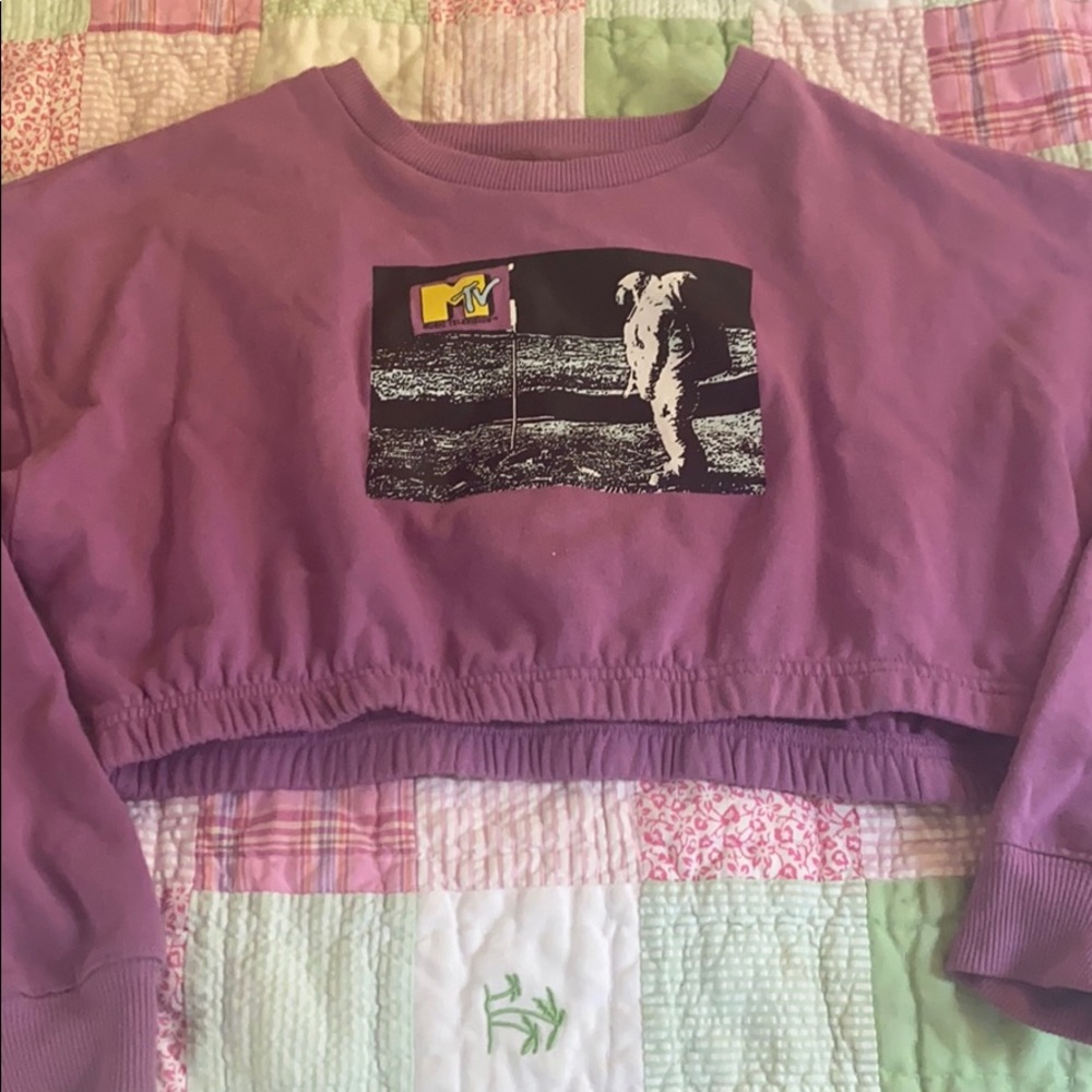 Cropped MTV logo sweatshirt